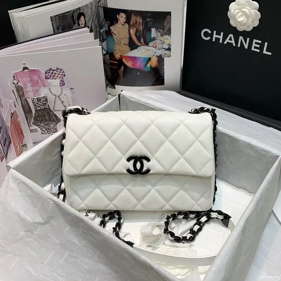 First Bag Ru BAG FLAP CHANEL 0521